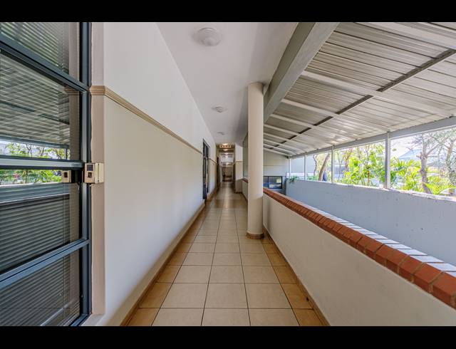 130M² OFFICE FOR SALE IN UMHLANGA RIDGE